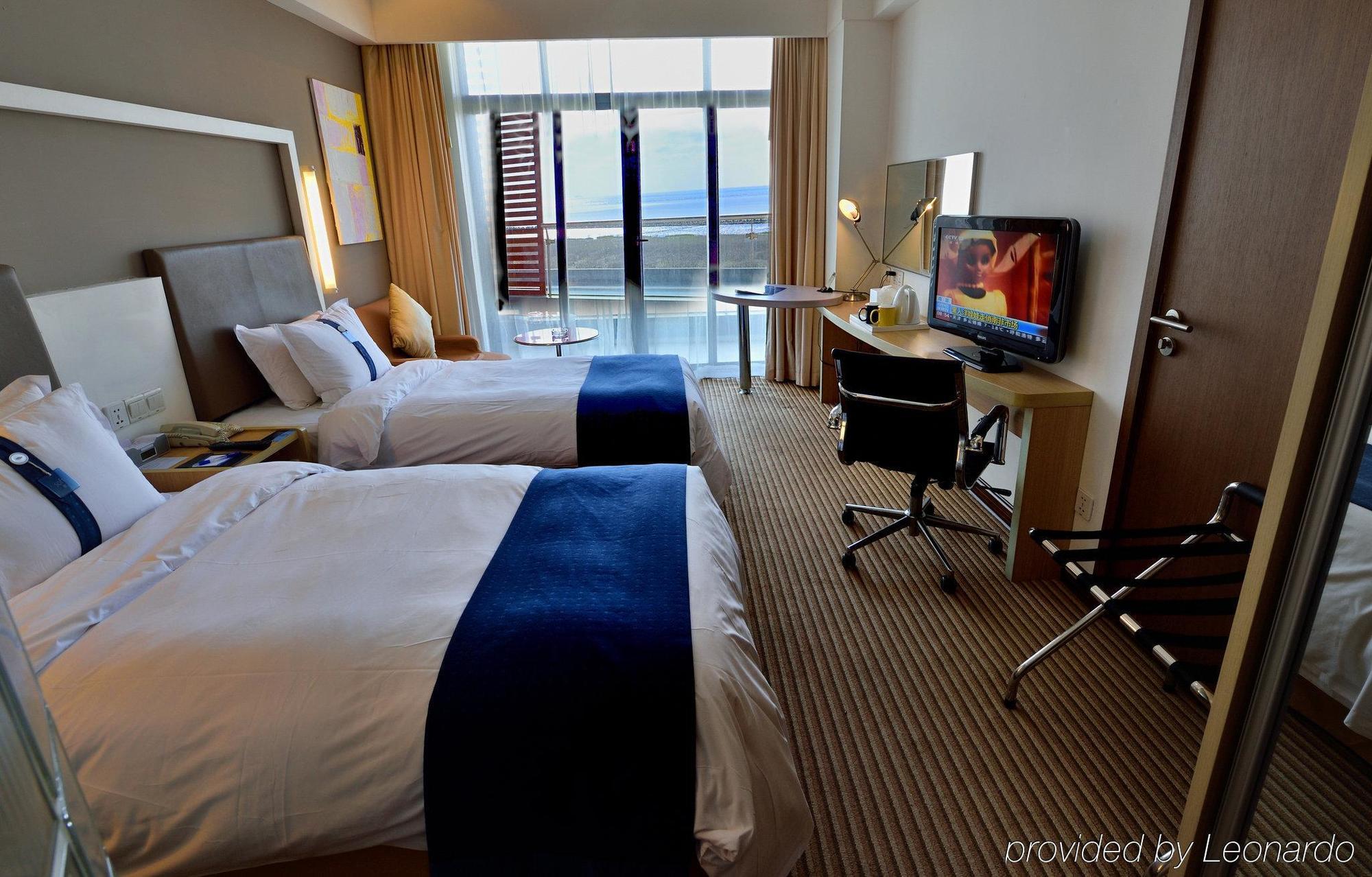 Holiday Inn Express Shanghai Nanhuizui Exterior foto